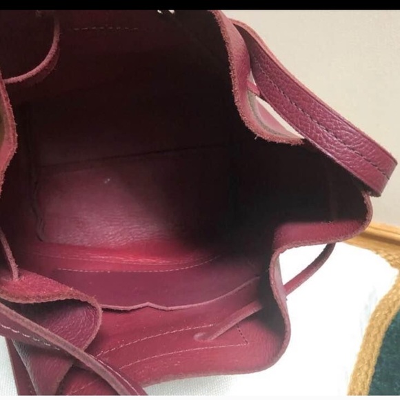 J CREW Downing Bucket Bag EUC Deep Garnet - Picture 2 of 8